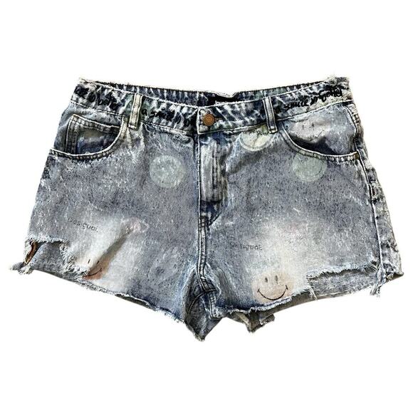 Desigual Smiley Denim Jean Shorts Womens 16 US 44 EU Distressed Grunge Skater - Picture 1 of 7